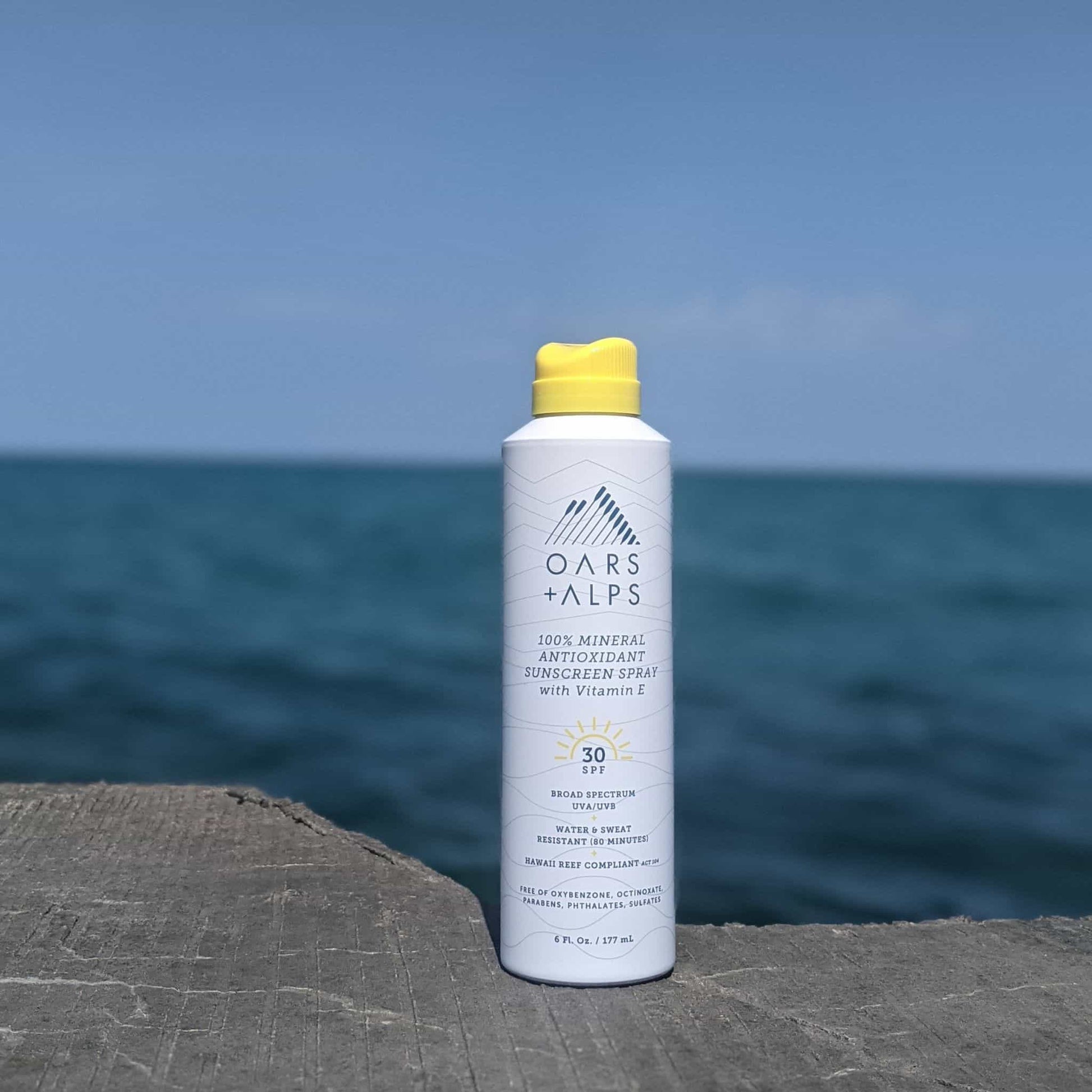 100% Mineral Antioxidant Sunscreen Spray with SPF 30 - Jetset Essentials